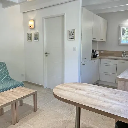 Mas Des Pins La Nartelle